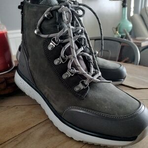 UGG Men's Dark Gray Boots